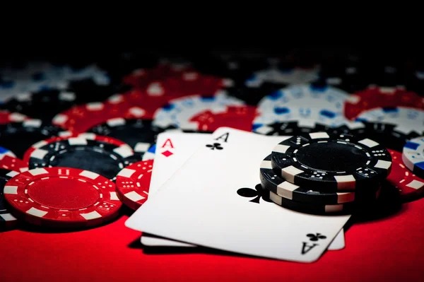 mevius casino interface on mobile showing live dealer tables